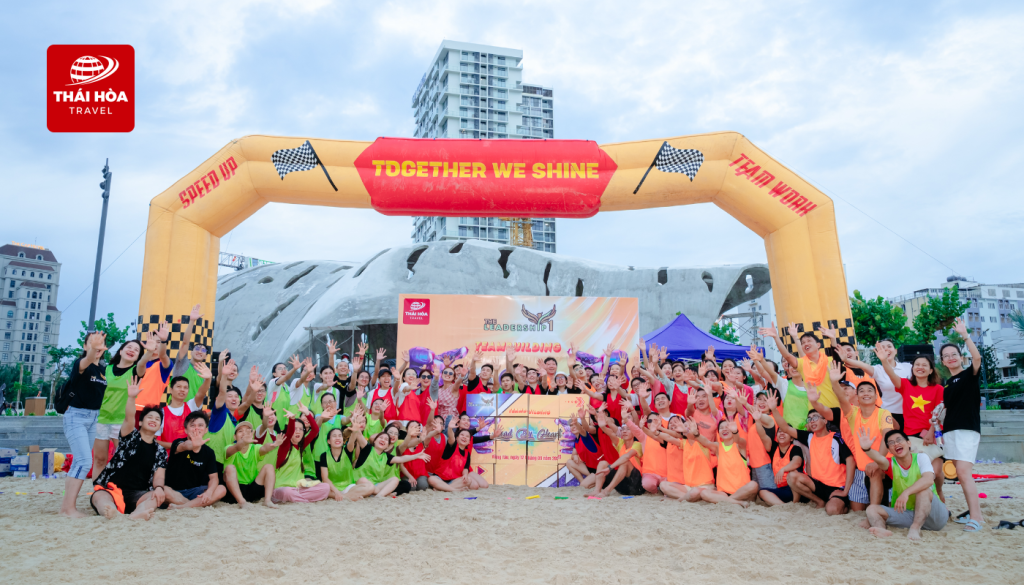 Các đội sẽ chụp hình lưu niệm cùng thành quả