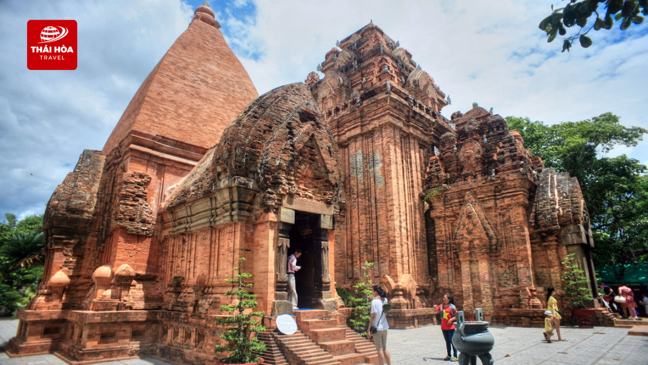 Tháp Chăm Poshanư - Tinh hoa kiến trúc Chăm Pa