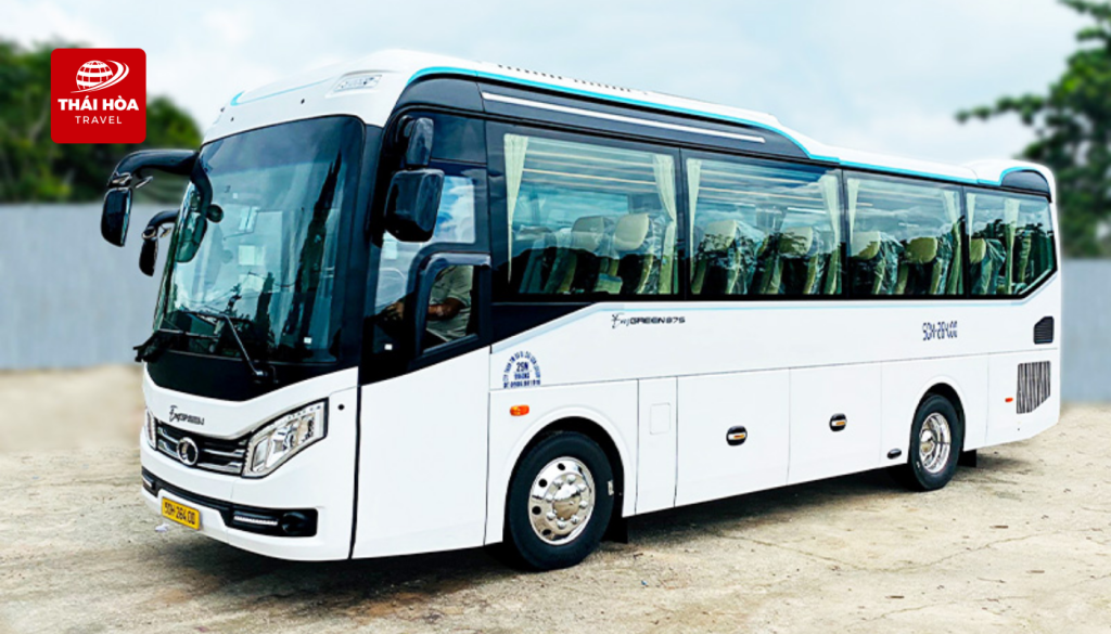 xe 29 chỗ mang lại sự cân đối giữa sức chứa và sự tiện nghi