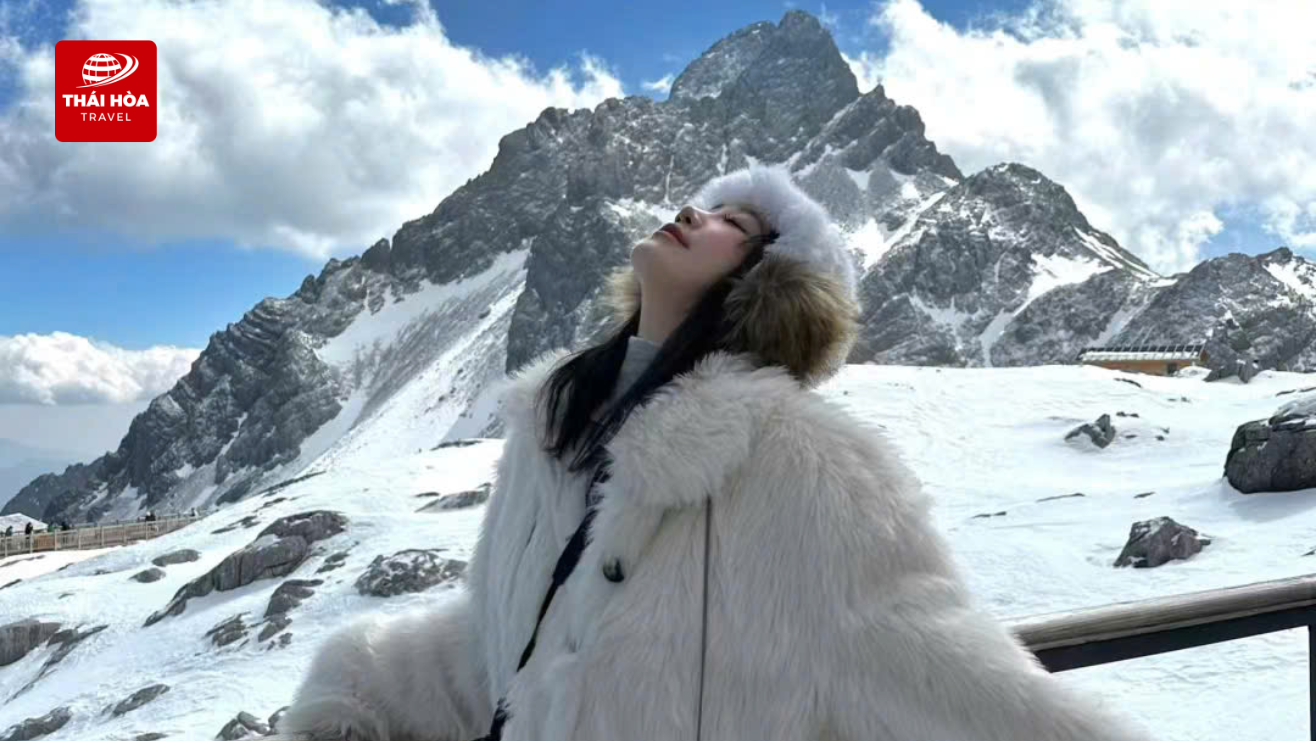 Núi Tuyết Ngọc Long - Biểu tượng thiên nhiên hùng vĩ