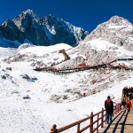 Núi Tuyết Ngọc Long