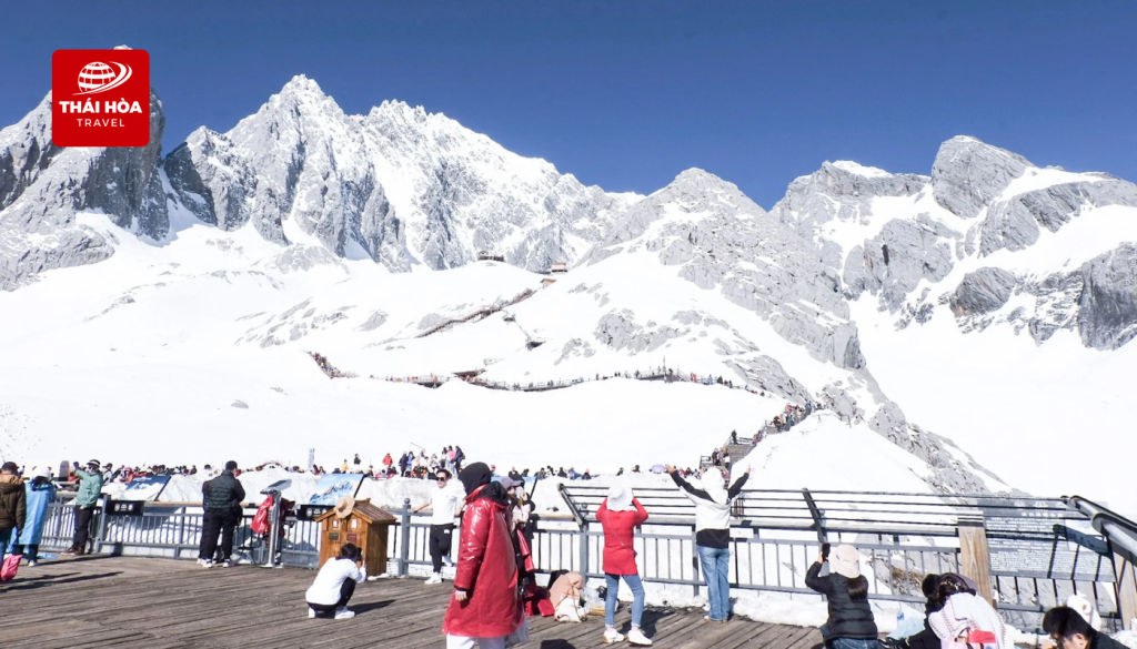 Núi Tuyết Ngọc Long - Biểu tượng thiên nhiên hùng vĩ