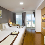 Phòng gia đình nhìn ra biển có ban công