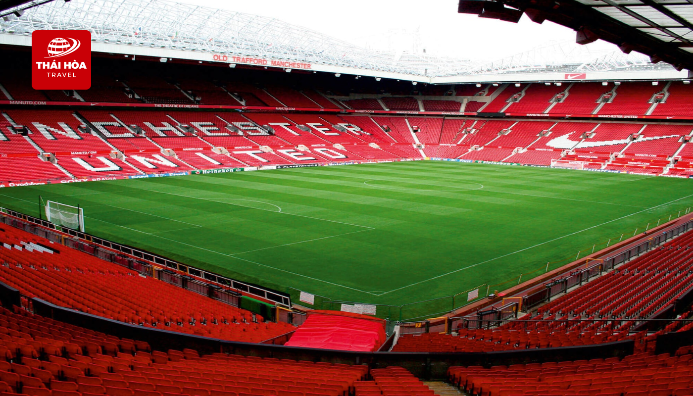 Sân vận động Old Trafford là sân nhà của Manchester United