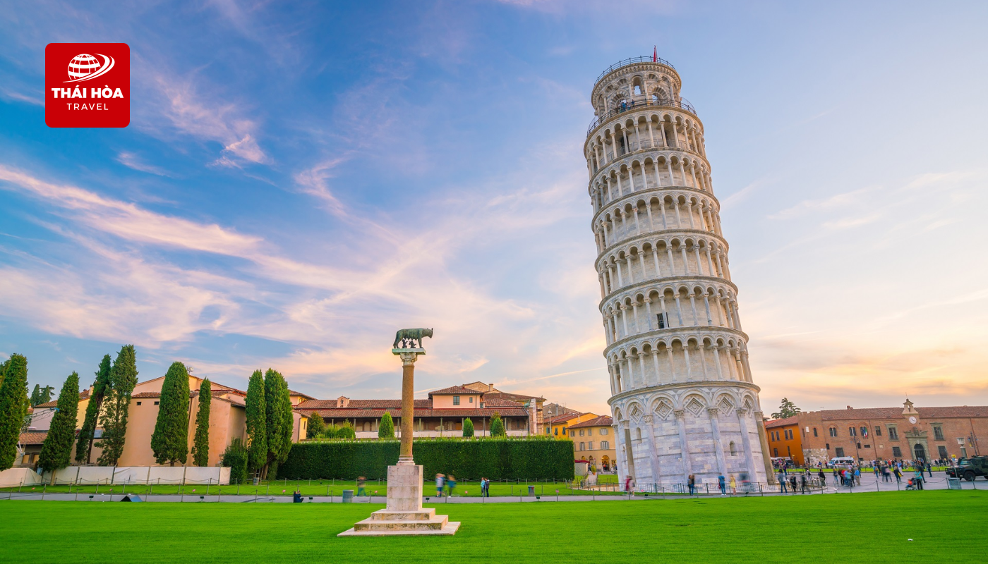 Tháp Nghiêng Pisa