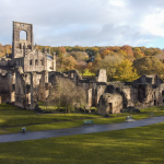 Tu viện Kirkstall Abbey