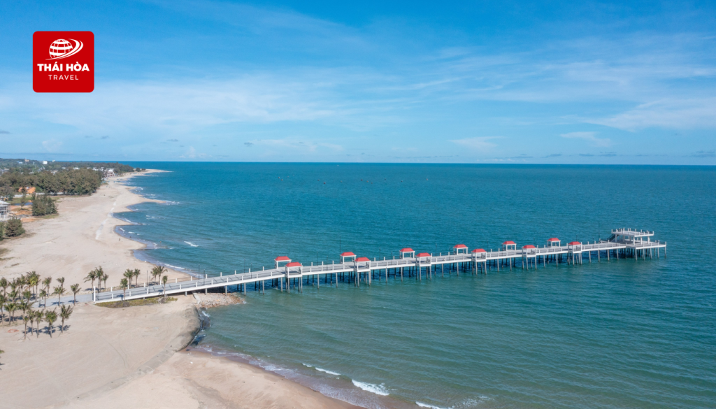 Hamptons Pier: Cây cầu ngắm biển dài nhất Đông Nam Á