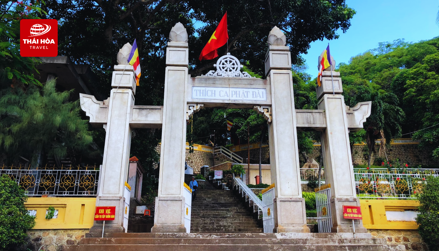 Chùa Hộ Pháp (Thích Ca Phật Đài)