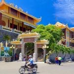 Dinh Cô - Nơi du khách thường cầu bình an, may mắn