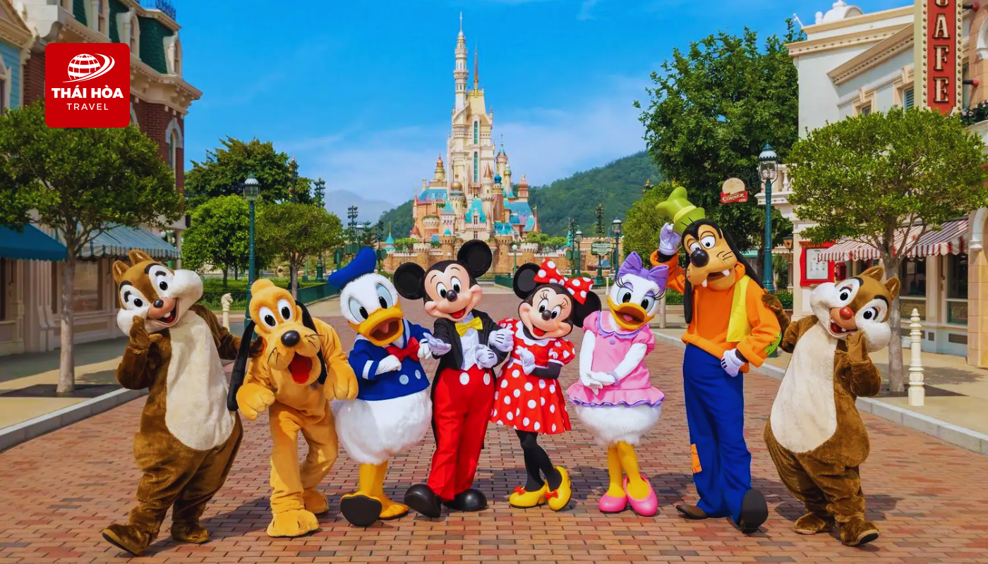 Công viên giải trí Disneyland Hong Kong