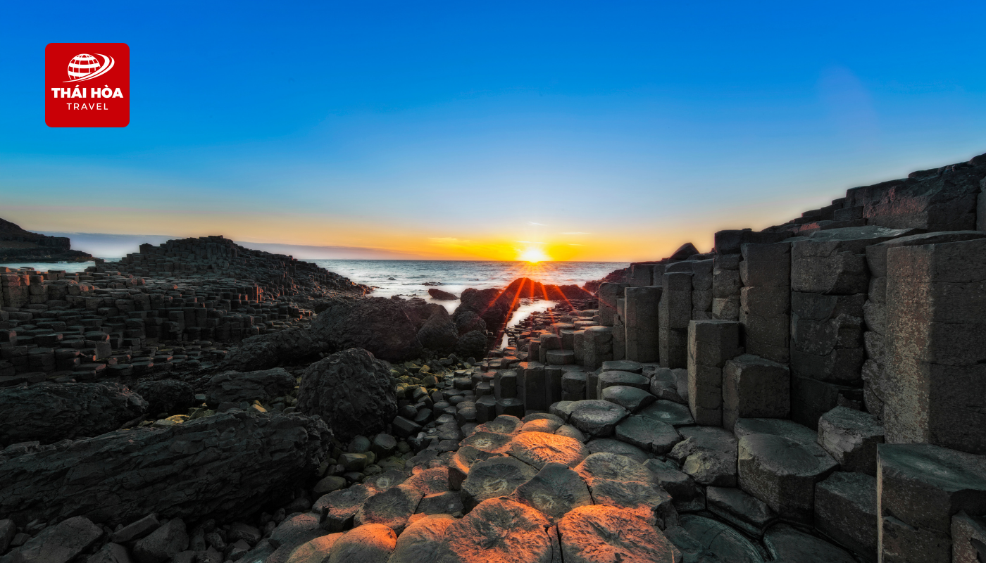 Gành Đá Dĩa trông như một tổ ong khổng lồ