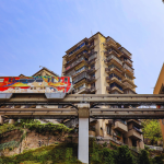 Lý Tử Bá - Tàu điện “độc nhất vô nhị”