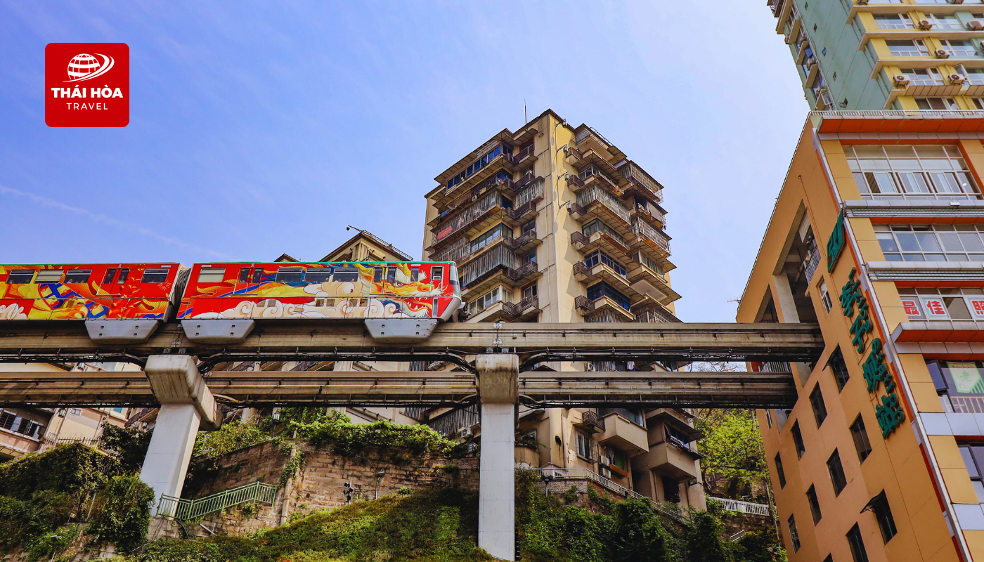 Lý Tử Bá - Tàu điện “độc nhất vô nhị”