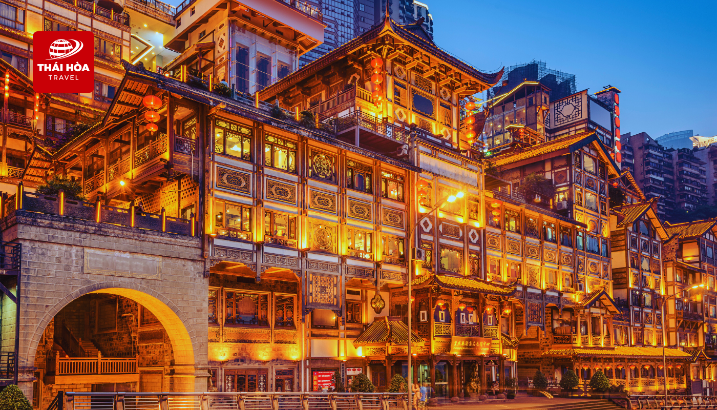 Hồng Nhai Động - Thành phố treo giữa không trung