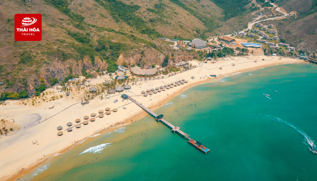 bãi tắm Kỳ Co - Bãi tắm được ví như “Maldives của Việt Nam”