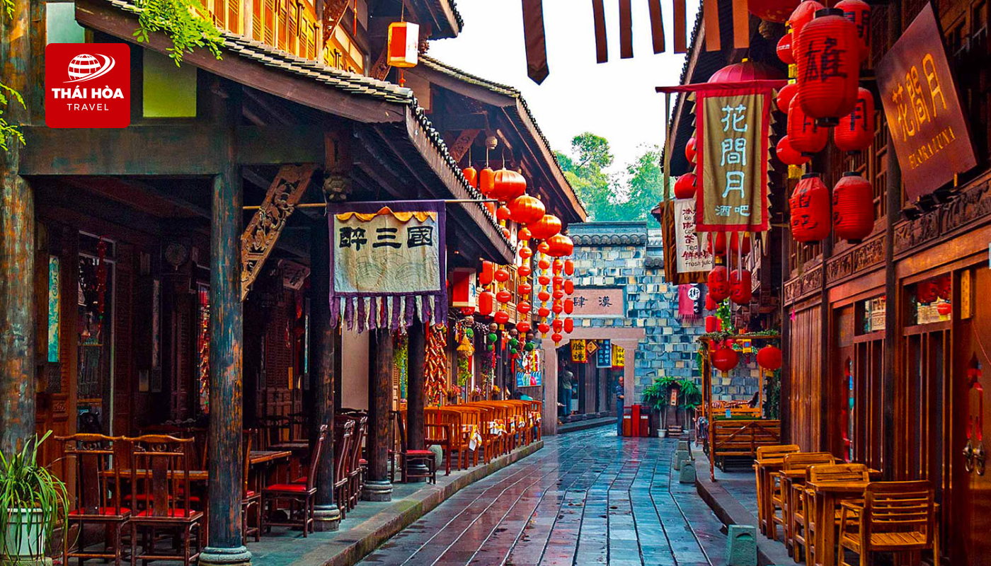 Ngõ Sơn Thành - Mountain City Alley