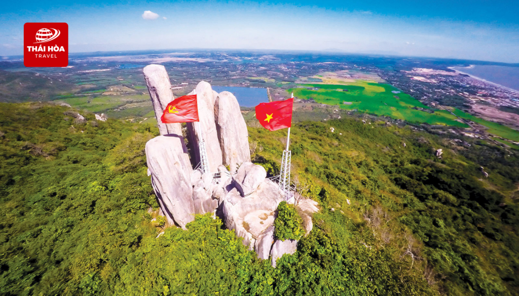 Núi Minh Đạm: Địa danh nổi tiếng gắn liền với thiên nhiên hùng vĩ và lịch sử hào hùng