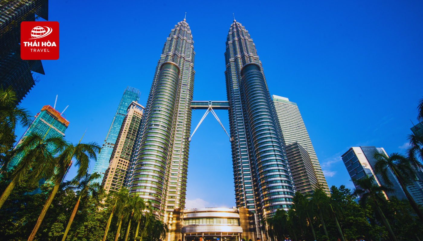 Tháp Đôi Petronas