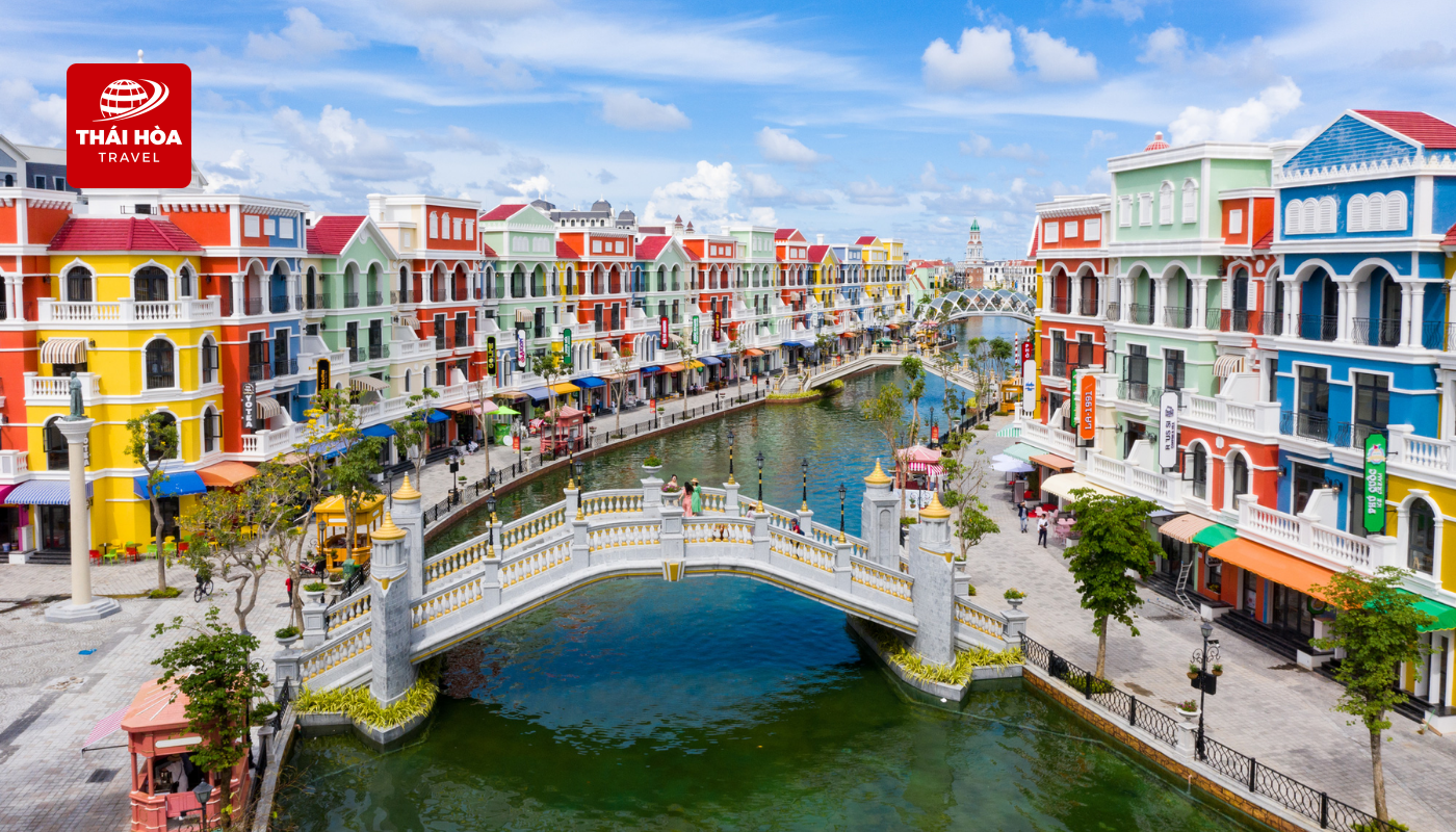 Thị trấn Địa Trung Hải