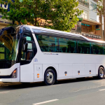 Xe 45 chỗ đáp ứng nhu cầu di chuyển cho đoàn lớn với không gian rộng rãi