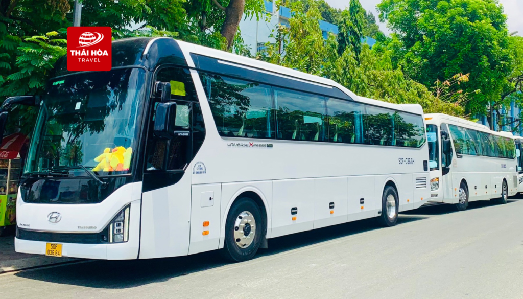 Thuê xe du lịch 45 chỗ Hyundai Universe