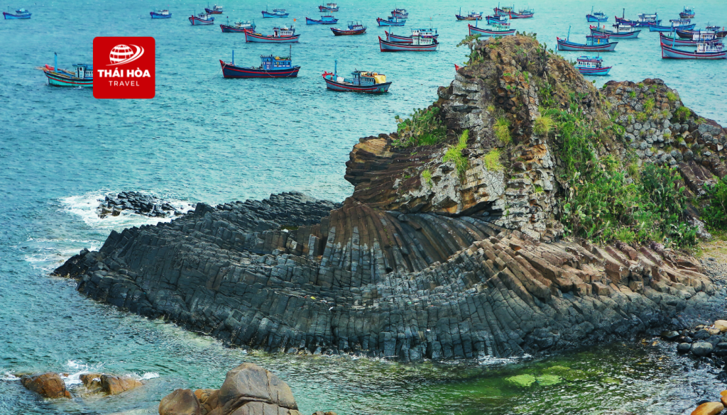 Tour Quy Nhơn - Phú Yên - Nha Trang 4N3Đ: Hòn Yến - Kỳ Co - Eo Gió - Nghinh Phong