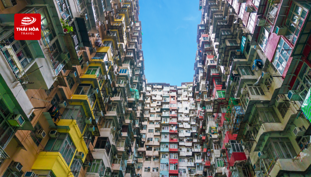 Tòa nhà Quái Vật