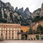 Hang thánh Santa Cova