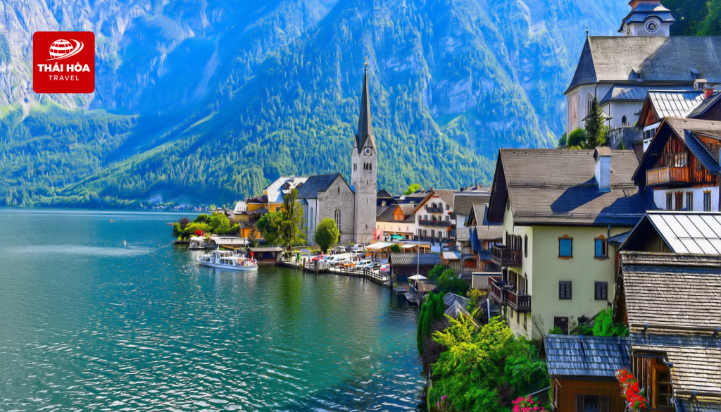 Ngôi làng nằm bên hồ Hallstätter See