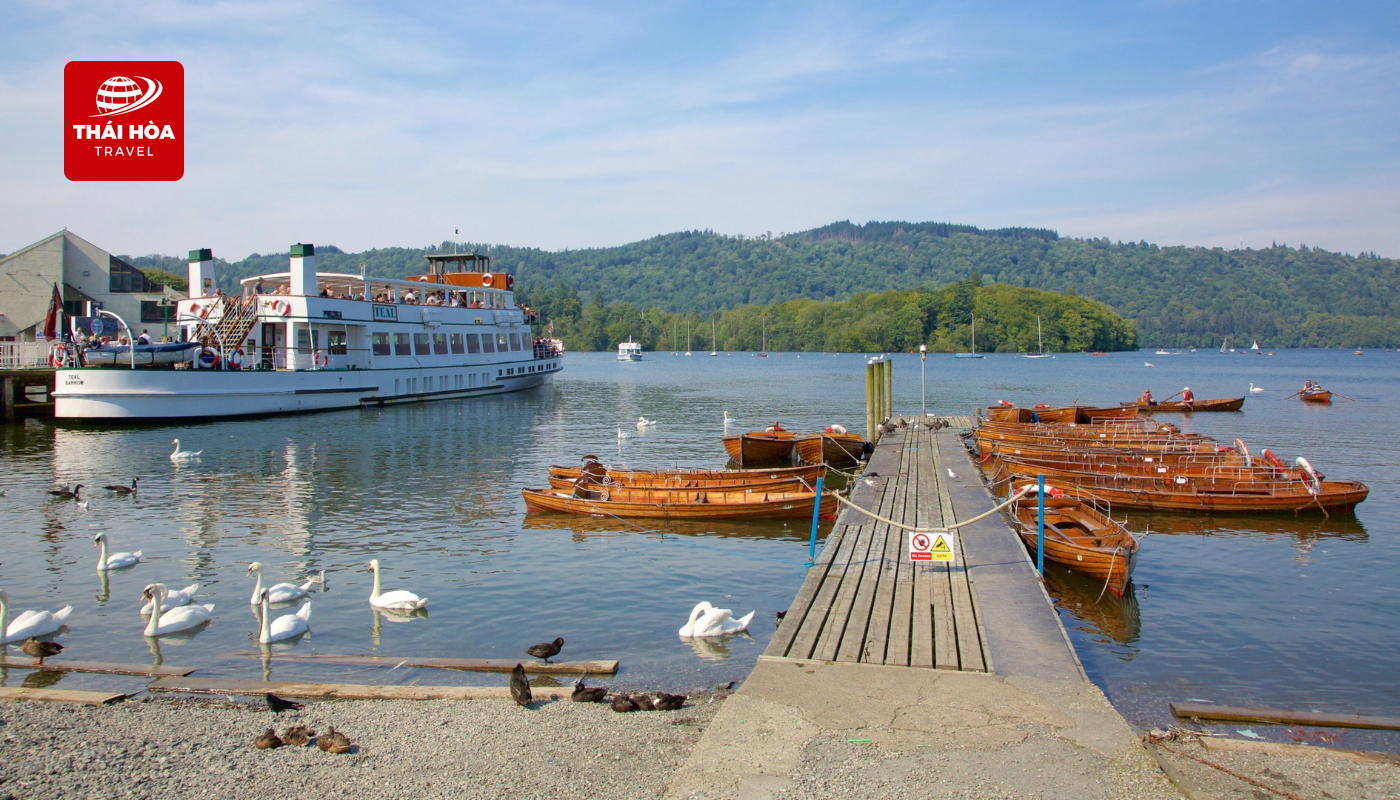 Đoàn trải nghiệm du thuyền hồ Windermere