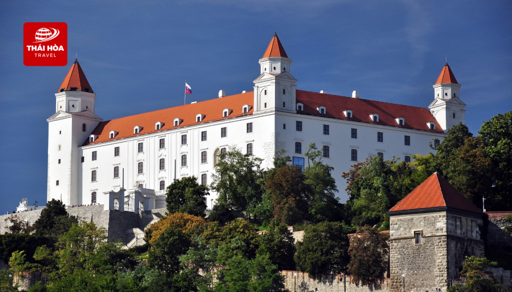 Lâu đài Bratislava