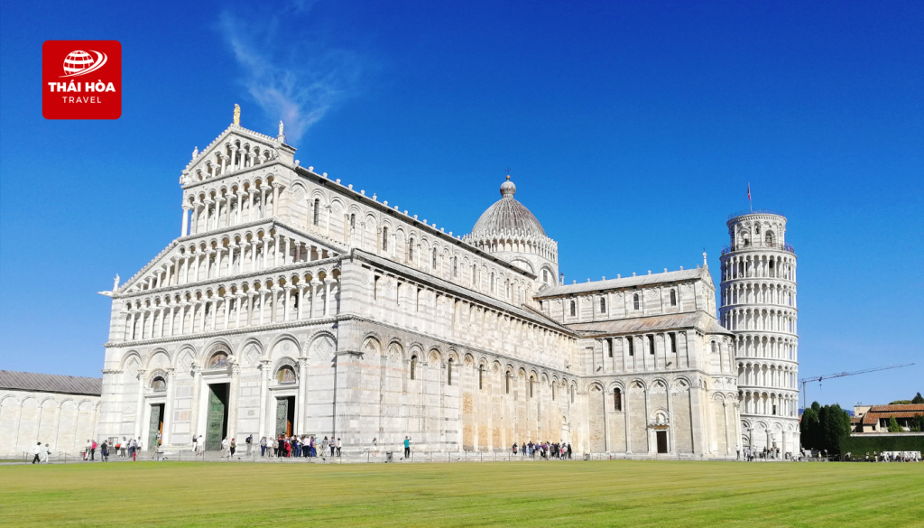 Nhà thờ chính tòa Pisa
