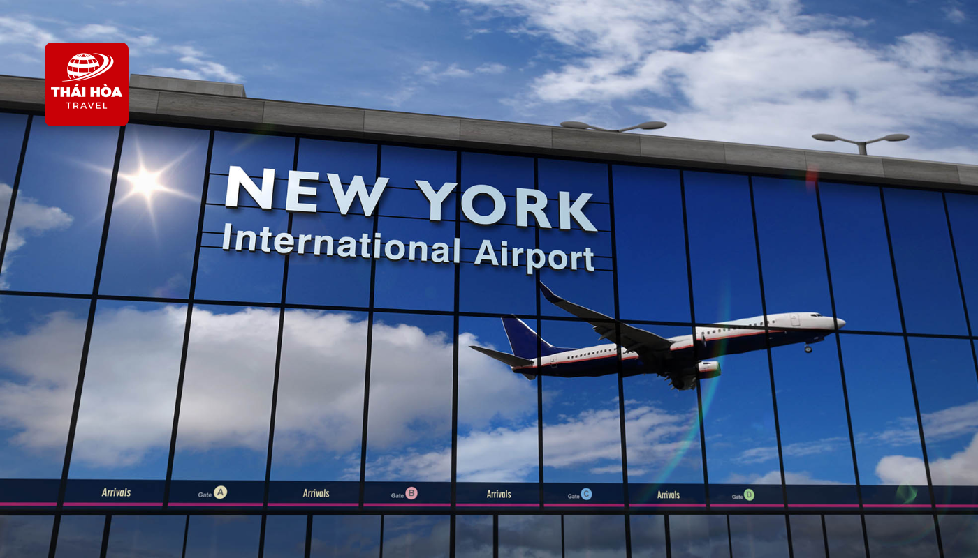 Đoàn hạ cánh tại New York