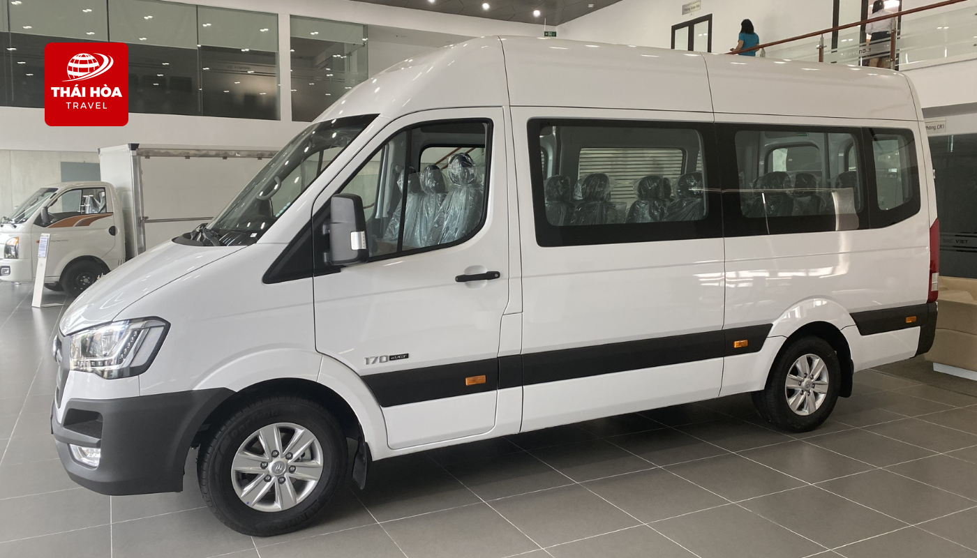 Thuê xe 16 chỗ đi Tiền Giang phù hợp cho nhóm từ 8 - 15 người