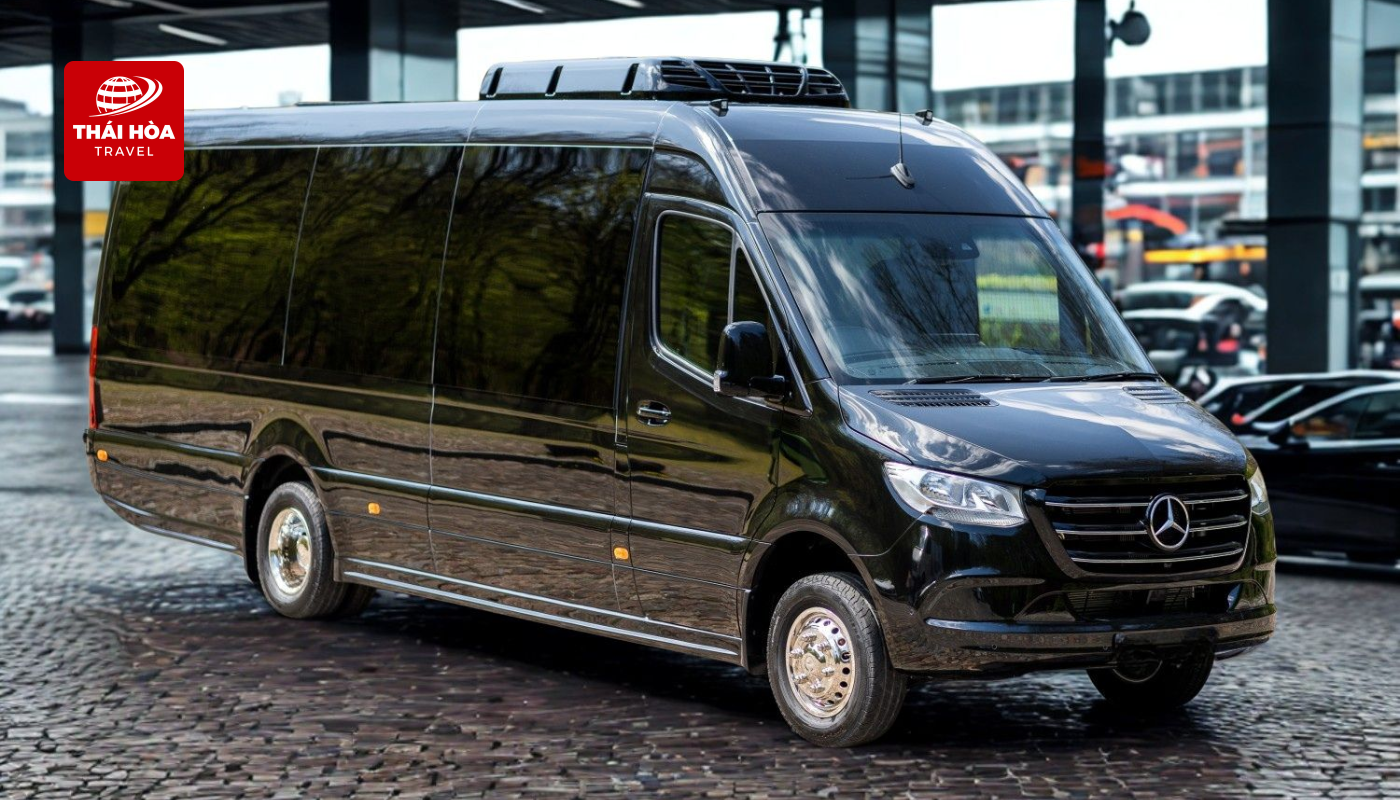 Mercedes Sprinter gây ấn tượng với thiết kế mang đậm phong cách châu Âu hiện đại