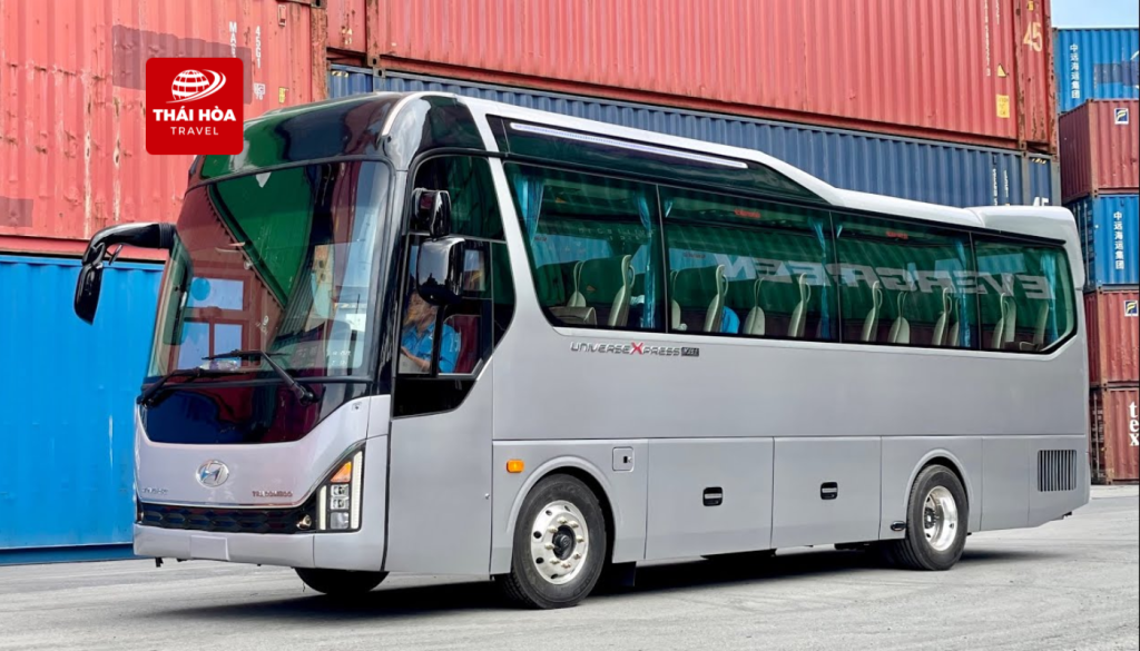 Thuê xe du lịch 29 chỗ Huyndai Universe Mini