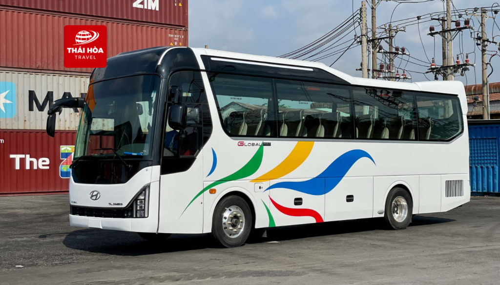 Thuê xe du lịch 35 chỗ Huyndai Universe Mini