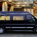 Thái Hòa Travel cung cấp nhiều dòng xe 9 chỗ Limousine đời mới