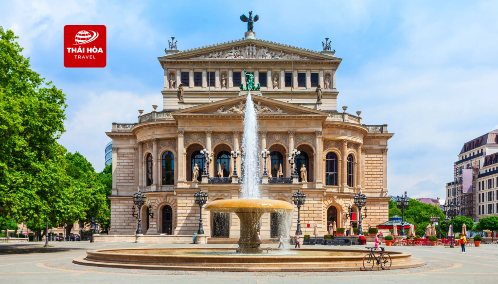 Tour Châu Âu 11N10Đ: Pháp - Luxembourg - Đức - Séc - Slovakia - Hungary - Áo