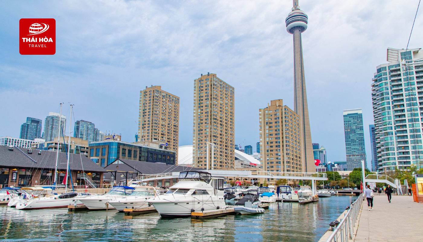 Cảng Queen’s Quay Harbourfront