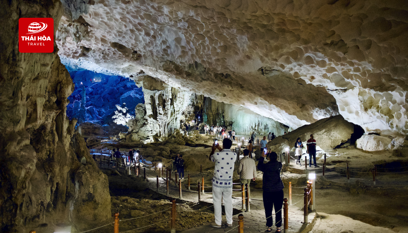 Hang Sửng Sốt
