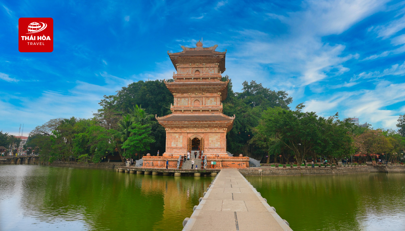 Cố đô Hoa Lư