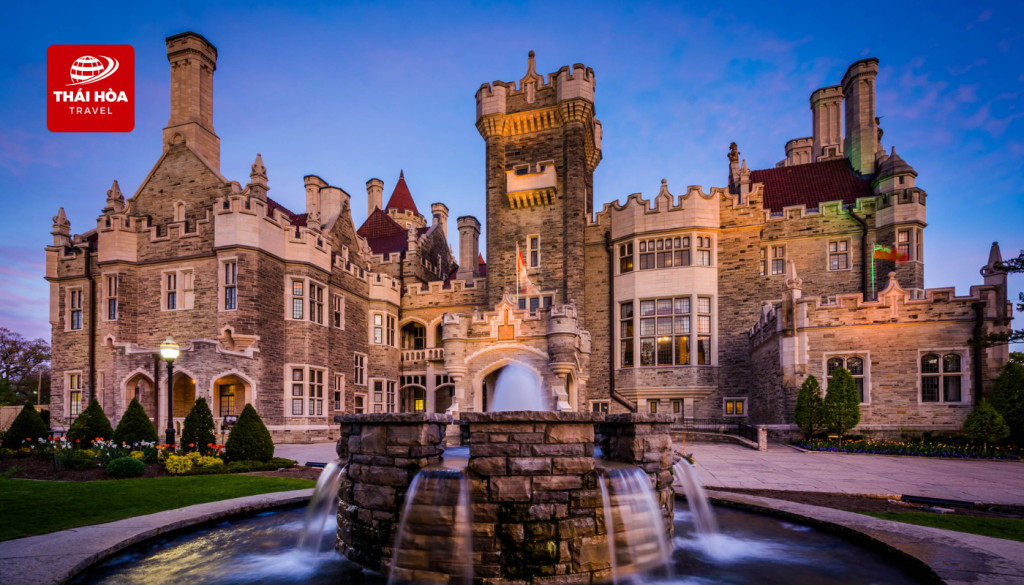 Lâu đài Casa Loma