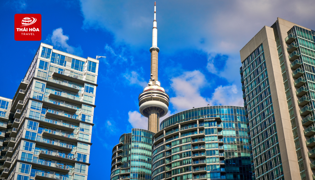 Tháp truyền hình CN Tower