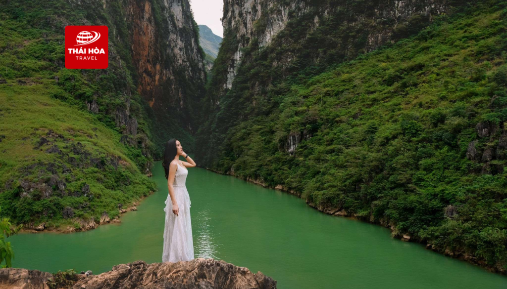 Tour Hà Giang 3N2Đ: Quản Bạ - Yên Minh - Đồng Văn - Lũng Cú