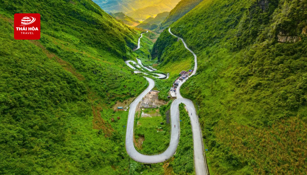 Tour Hà Giang 5N4Đ: Đồng Văn - Lô Lô Chải - Mã Pí Lèng - Sông Nho Quế