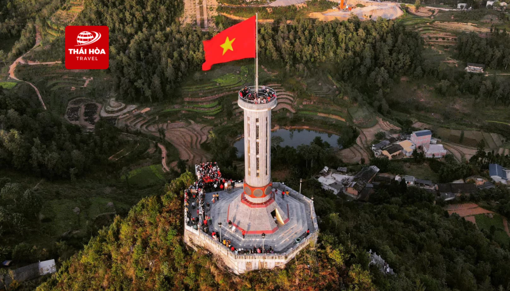 Tour Hà Nội - Hà Giang 5N4Đ: Cao nguyên đá Đồng Văn - Sông Nho Quế - Lô Lô Chải