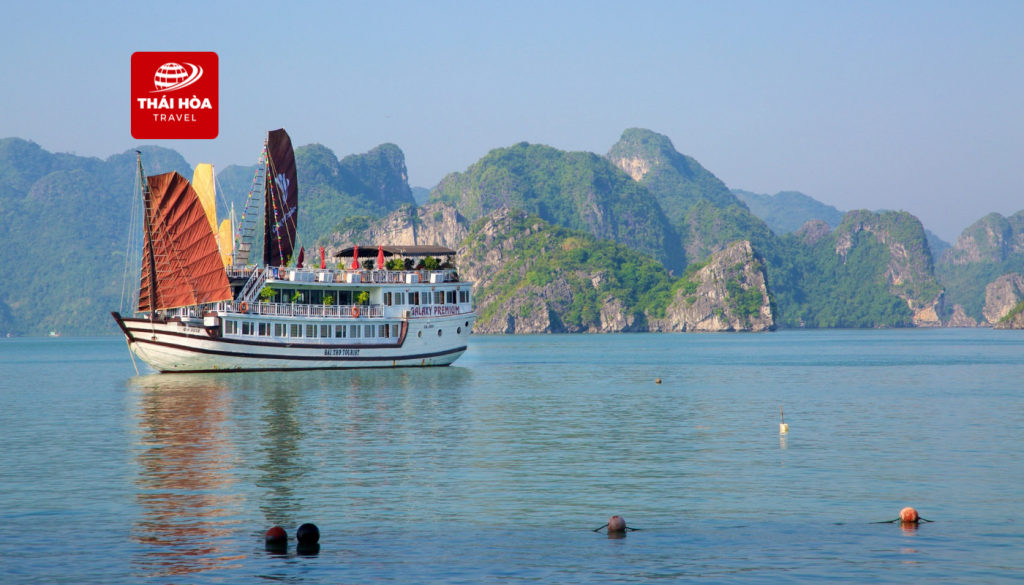 Tour Hà Nội - Sapa - Hạ Long 4N3Đ: Vịnh Hạ Long - Bản Cát Cát - Fansipan