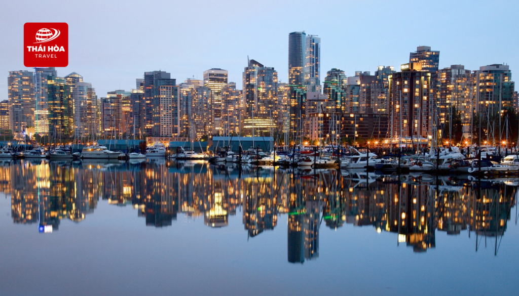 Vancouver - Thành phố cảng xinh đẹp nằm bên bờ Tây Canada