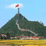 Cột cờ Lũng Cú